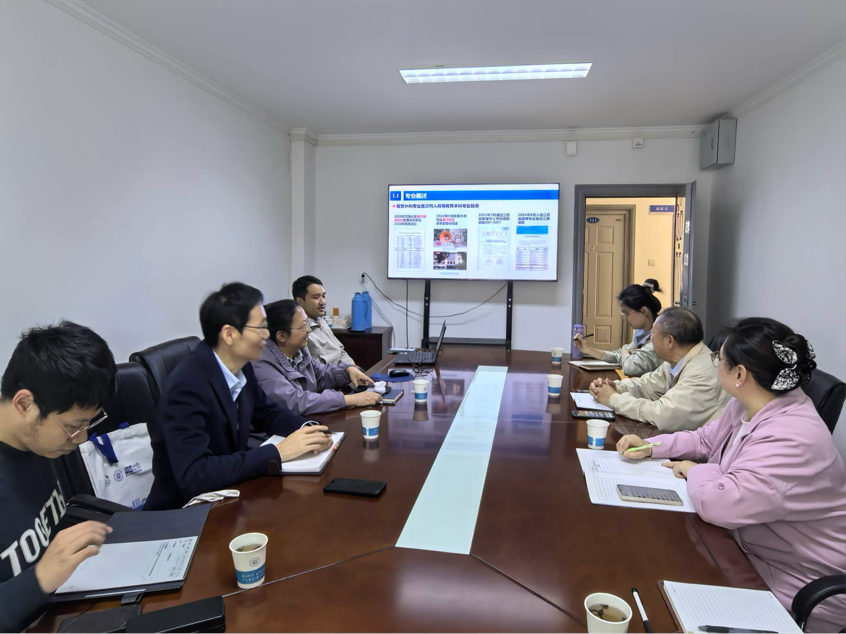 <strong>学习先进经验 谋划专业布局 —— 水利工程学院赴河海大学水利水电学院调研智慧水利专业建设</strong>