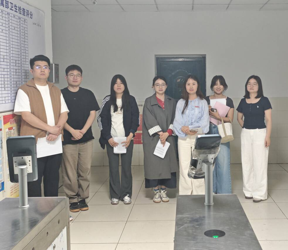 筑牢节后安全防线 共建文明宿舍环境——电气与信息工程学院开展宿舍安全卫生集中检查​