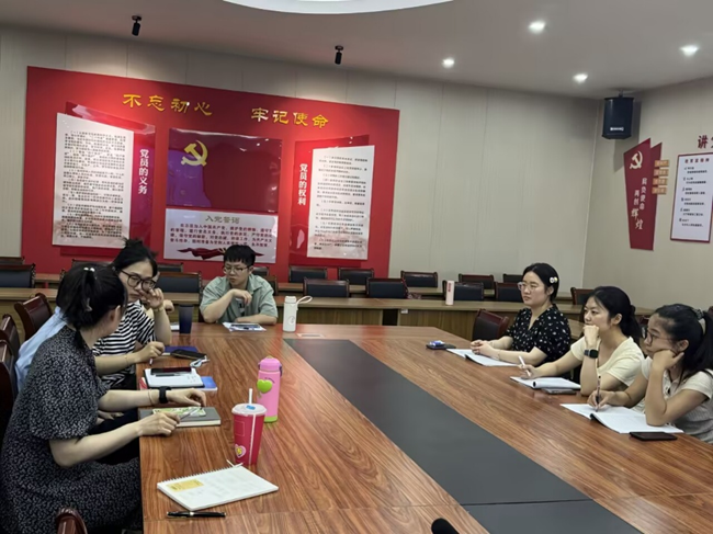 计算机基础教研室召开期中教学工作研讨会