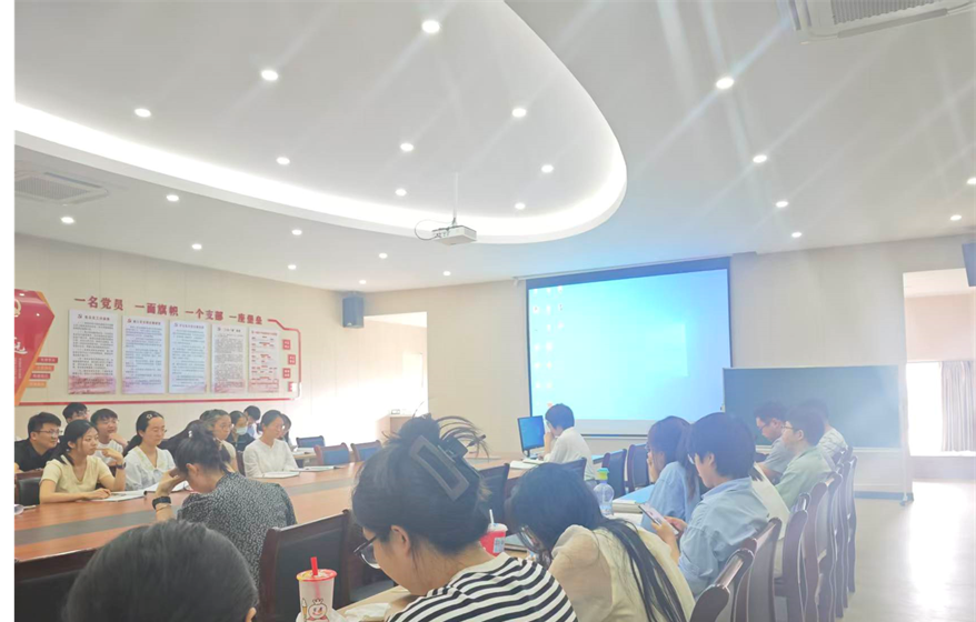 计算机与人工智能学院召开期中教学检查教师座谈会