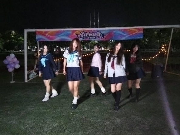 <strong>校园舞者·驰骋操场——管理学院第二届随舞活动圆满结束</strong>